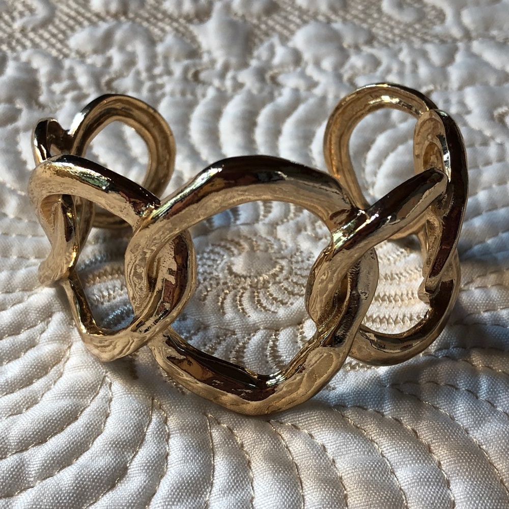 Gorgeous Gold Cuff
